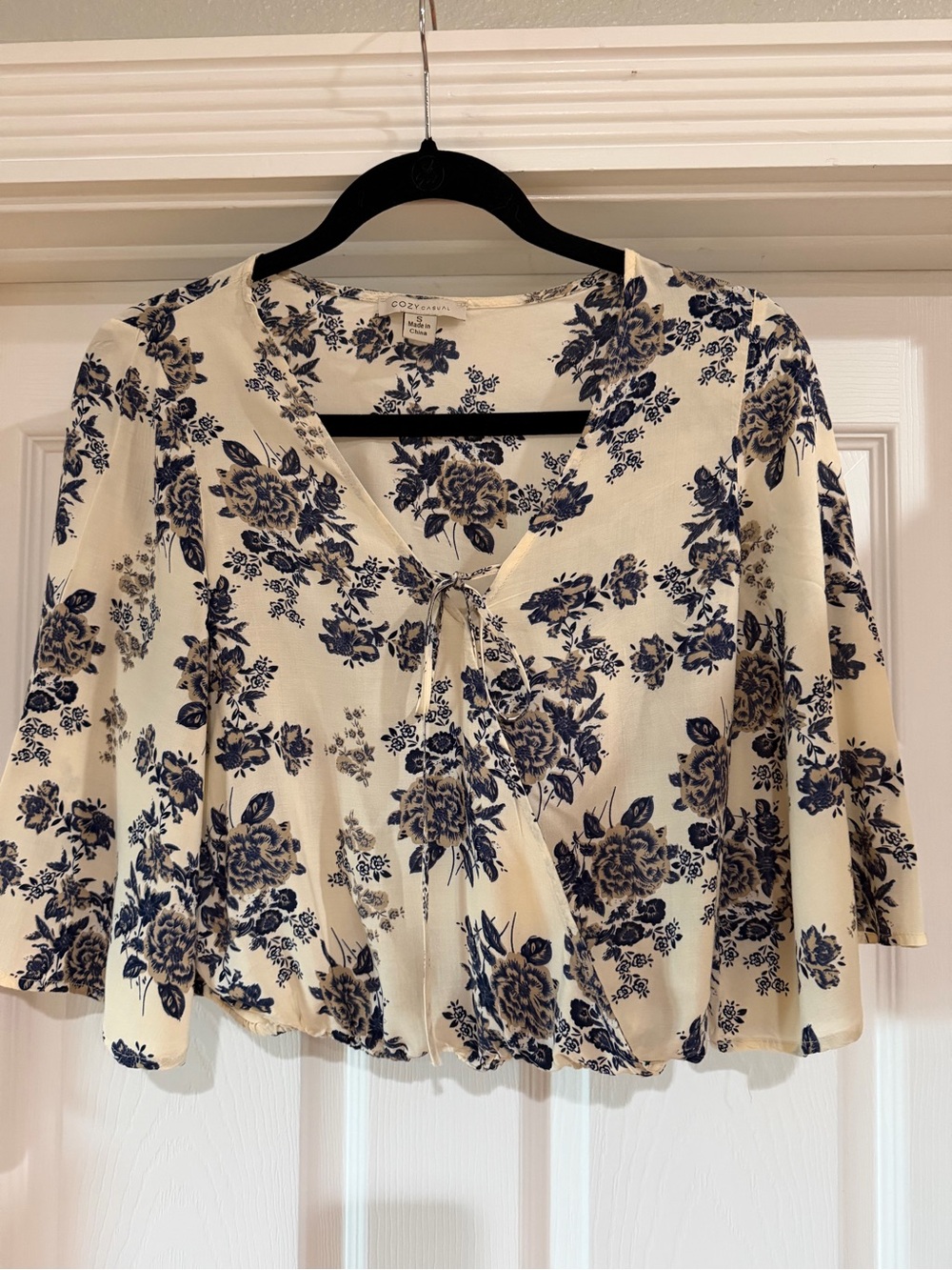 Cozy Casual White & Blue Floral Tie-Front Crop Top